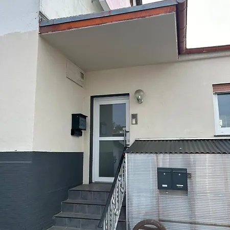 Bjm Monteur House - Fuer 15 Personen, Oberursel-bommersheim * Bommersheim
